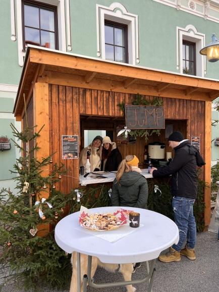 JuMP-iges Adventmarkt Standl